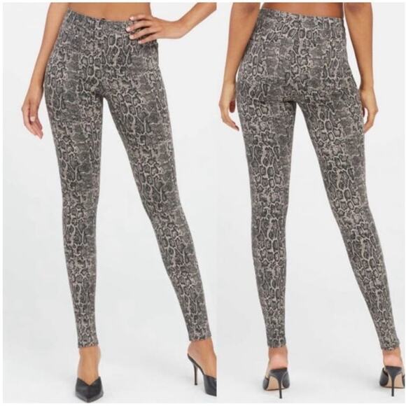 NEW Spanx Jean-Ish Leggings Desert Dot Pants Size Medium - Picture 1 of 5